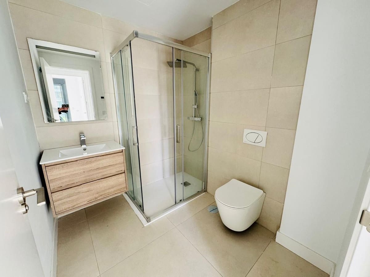 2 slaapkamer Appartement te koop in Fuengirola met zwembad - € 607.000 (Ref: 9480020)