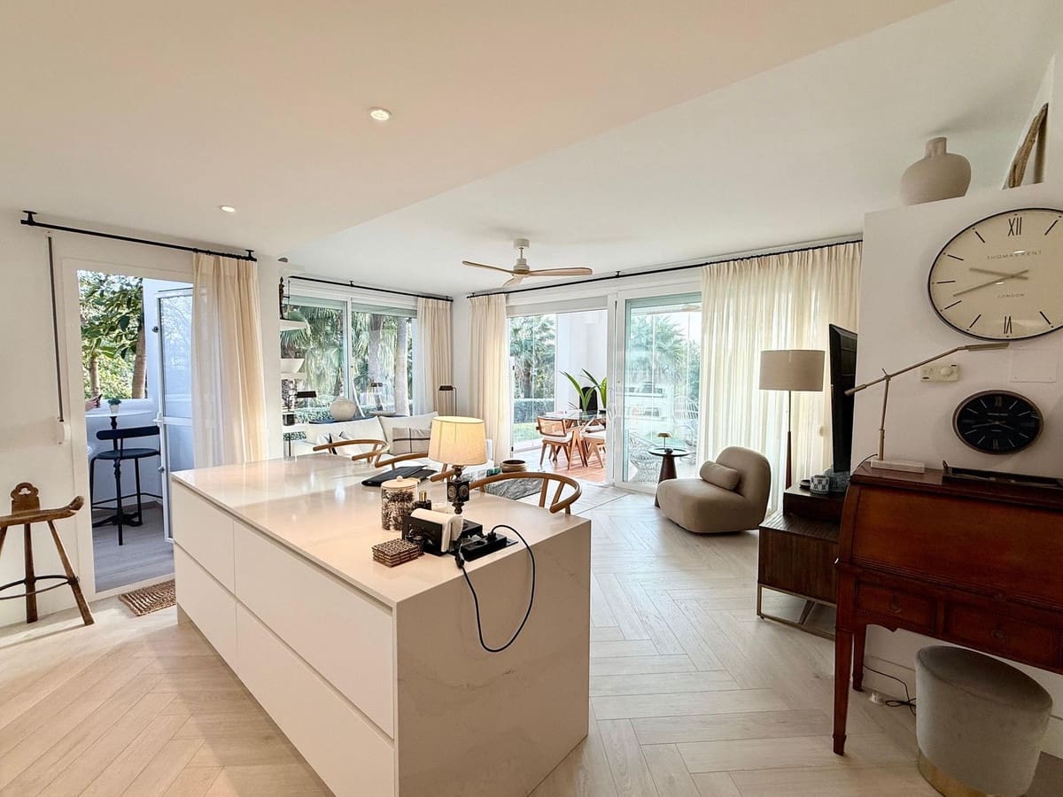 3 bedroom Apartment for sale in Casares with pool - € 610,000 (Ref: 9480021)