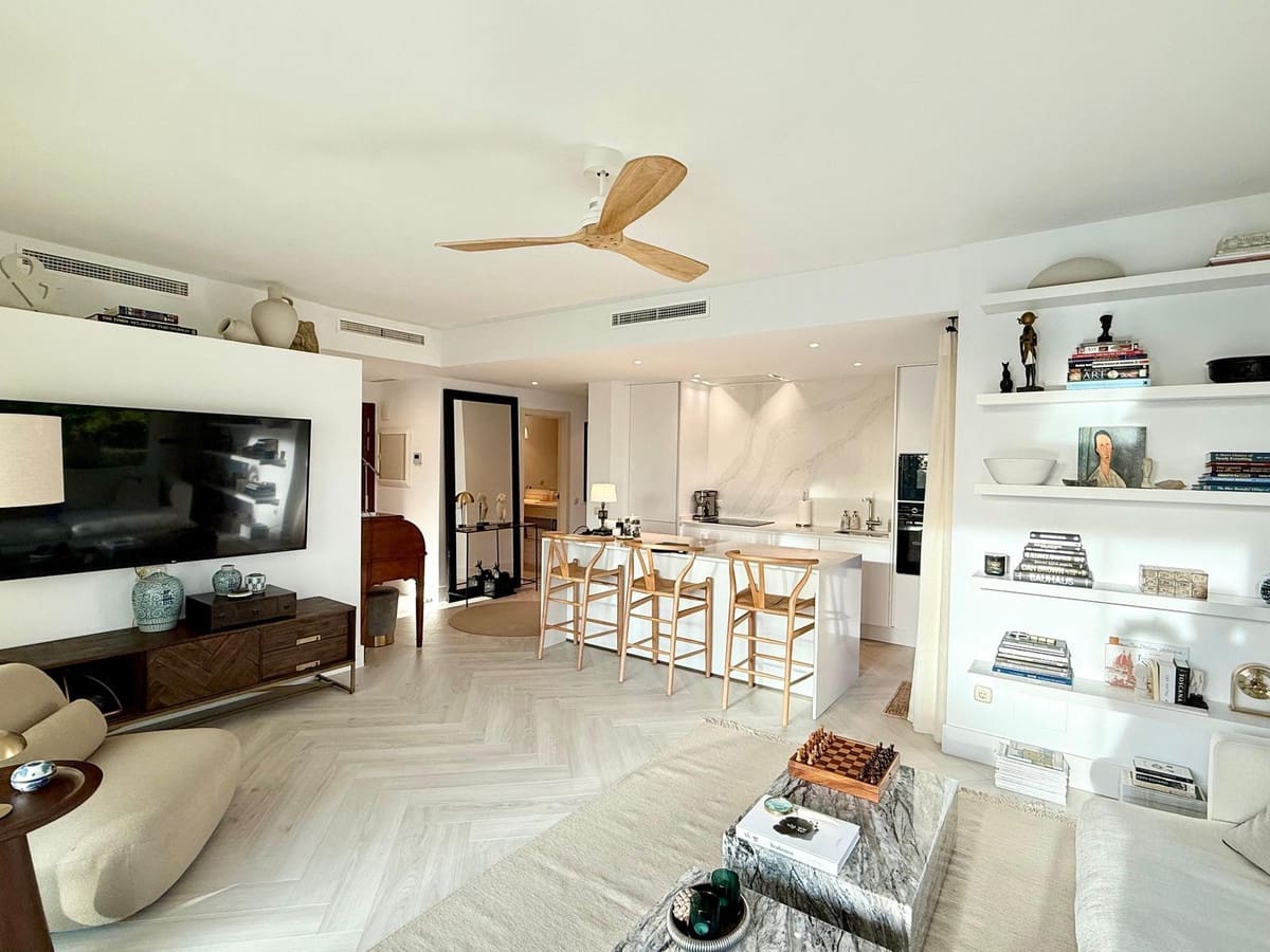 3 bedroom Apartment for sale in Casares with pool - € 610,000 (Ref: 9480021)