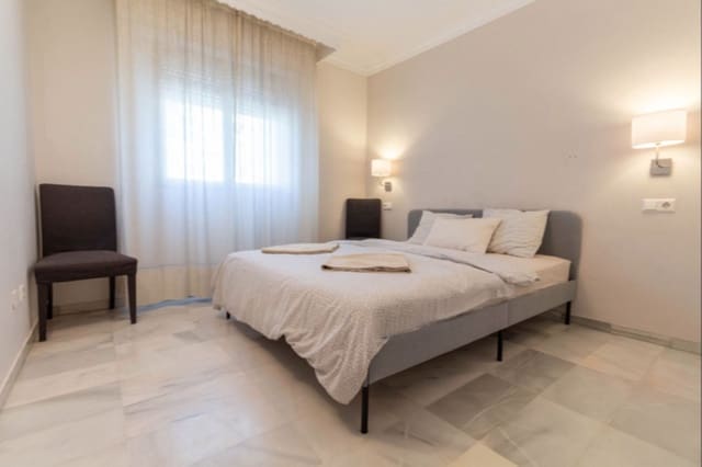 3 soverom Leilighet til salgs i Puerto Banus, Marbella med svømmebasseng - € 610 000 (Ref: 9480023)