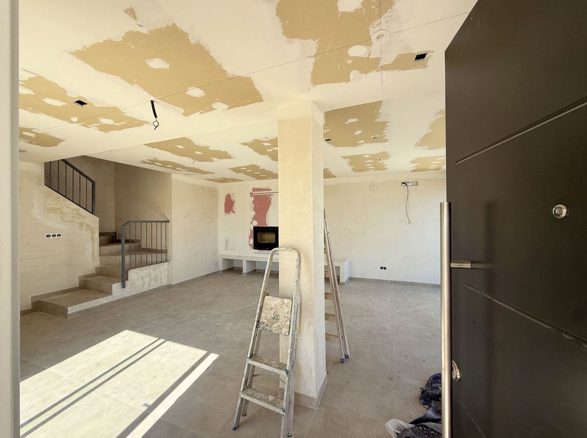 2 soveværelse Semi-Rækkehus til salg i Bahia Dorada med garage - € 610.000 (Ref: 9480025)