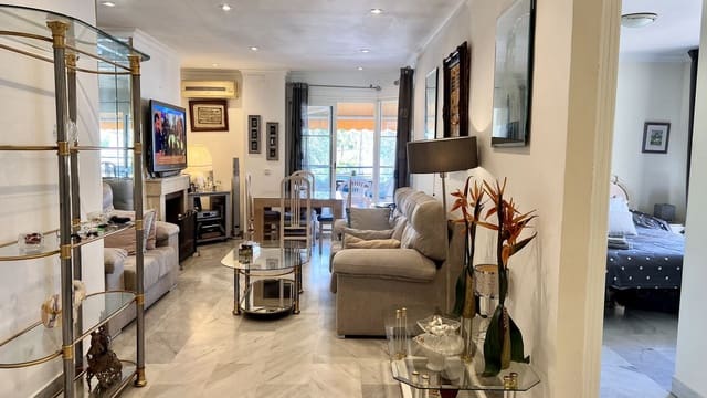 3 soveværelse Lejlighed til salg i La Dama de Noche - La Alzambra, Marbella med swimmingpool - € 620.000 (Ref: 9480028)