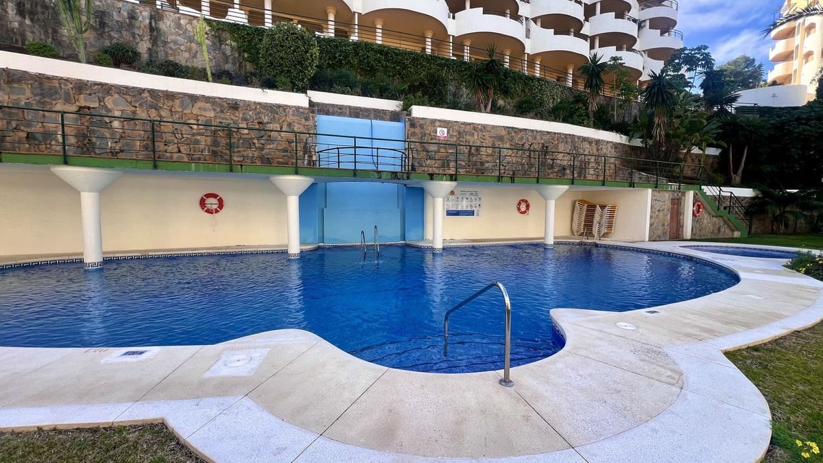 3 soveværelse Lejlighed til salg i Nueva Andalucia med swimmingpool - € 620.000 (Ref: 9480028)