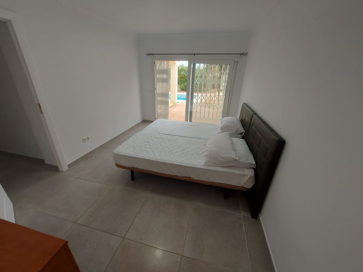 4 sypialnia Willa na sprzedaż w Manilva z basenem - 620 000 € (Ref: 9480030)