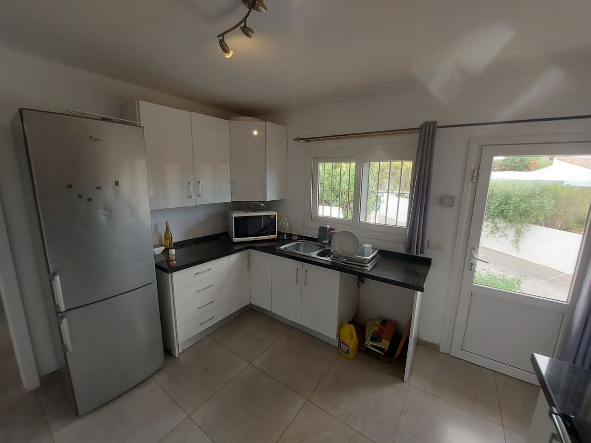 4 sypialnia Willa na sprzedaż w Manilva z basenem - 620 000 € (Ref: 9480030)