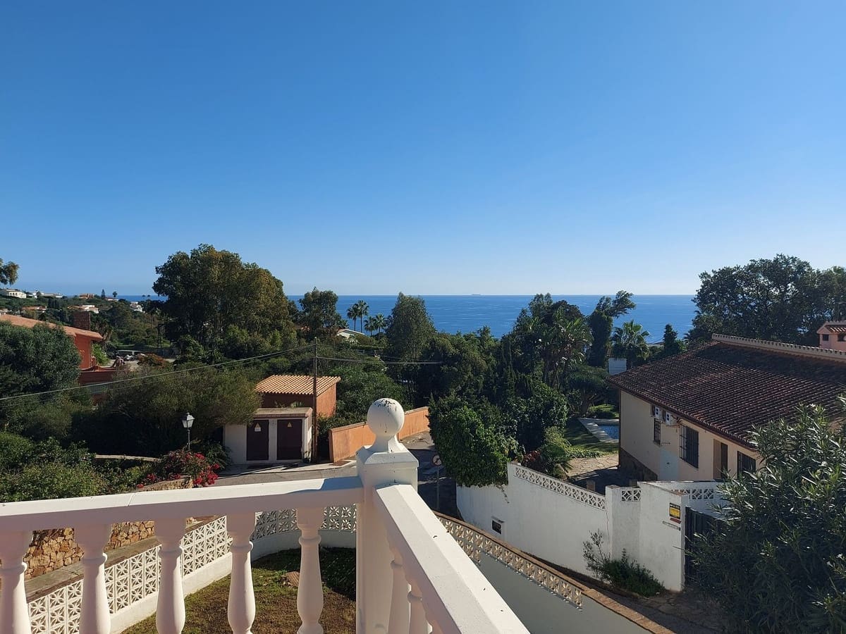 4 sypialnia Willa na sprzedaż w Manilva z basenem - 620 000 € (Ref: 9480030)