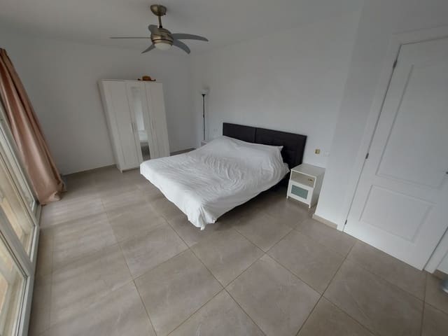 4 chambre Villa/Maison à vendre à Manilva Pueblo, Manilva avec piscine - 620 000 € (Ref: 9480030)
