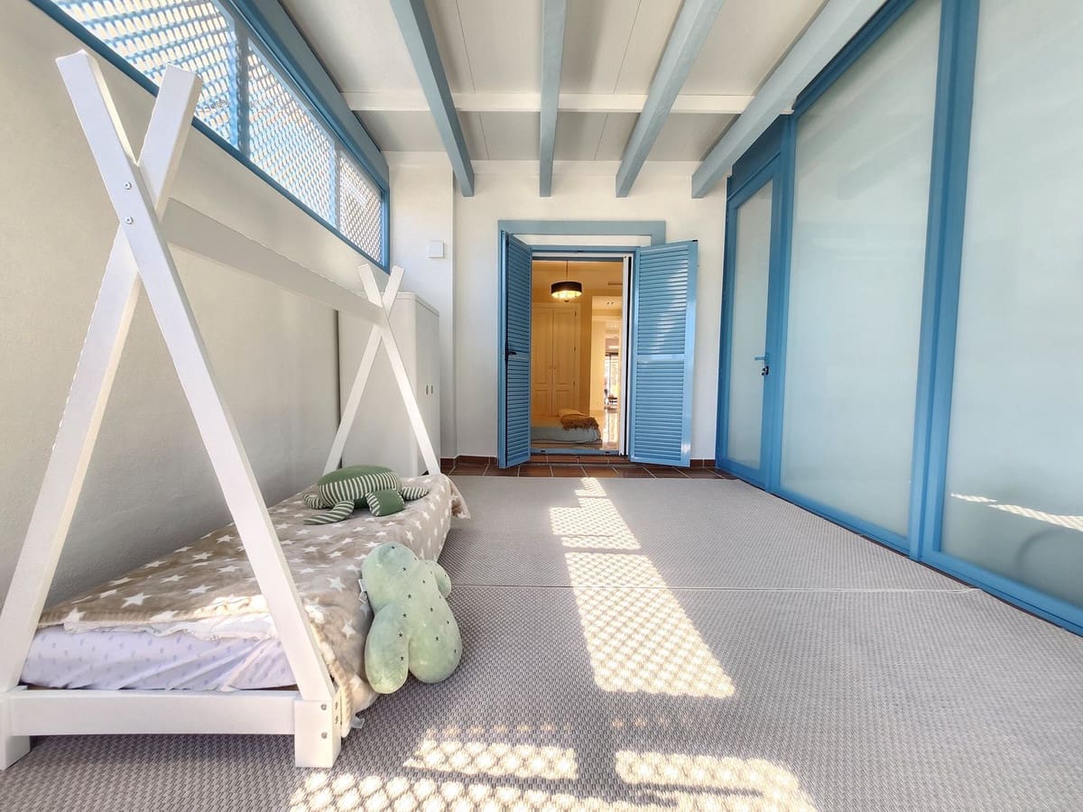 2 soveværelse Lejlighed til salg i Sotogrande med garage - € 625.000 (Ref: 9480034)