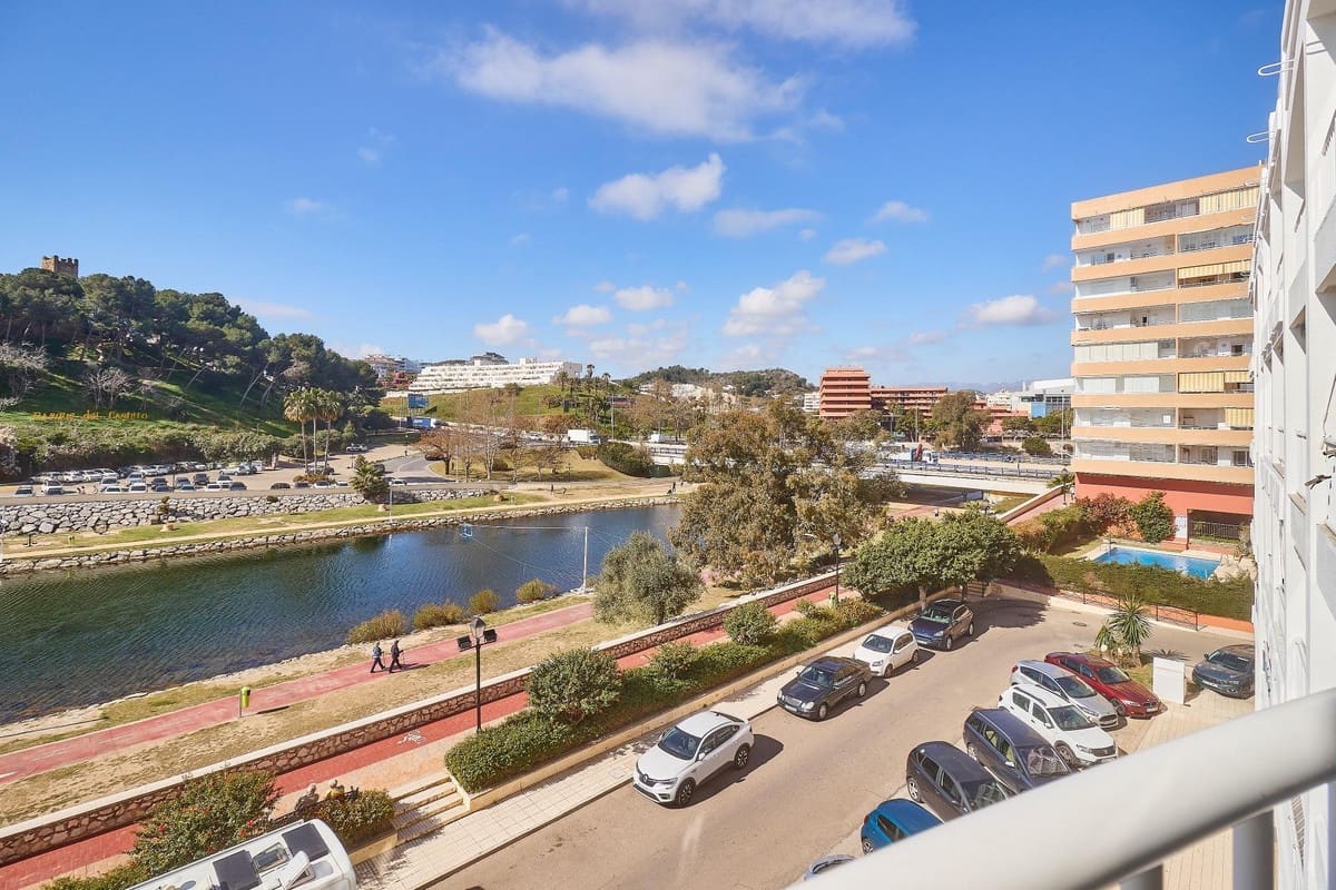 3 soveværelse Lejlighed til salg i Fuengirola med swimmingpool - € 625.000 (Ref: 9480035)