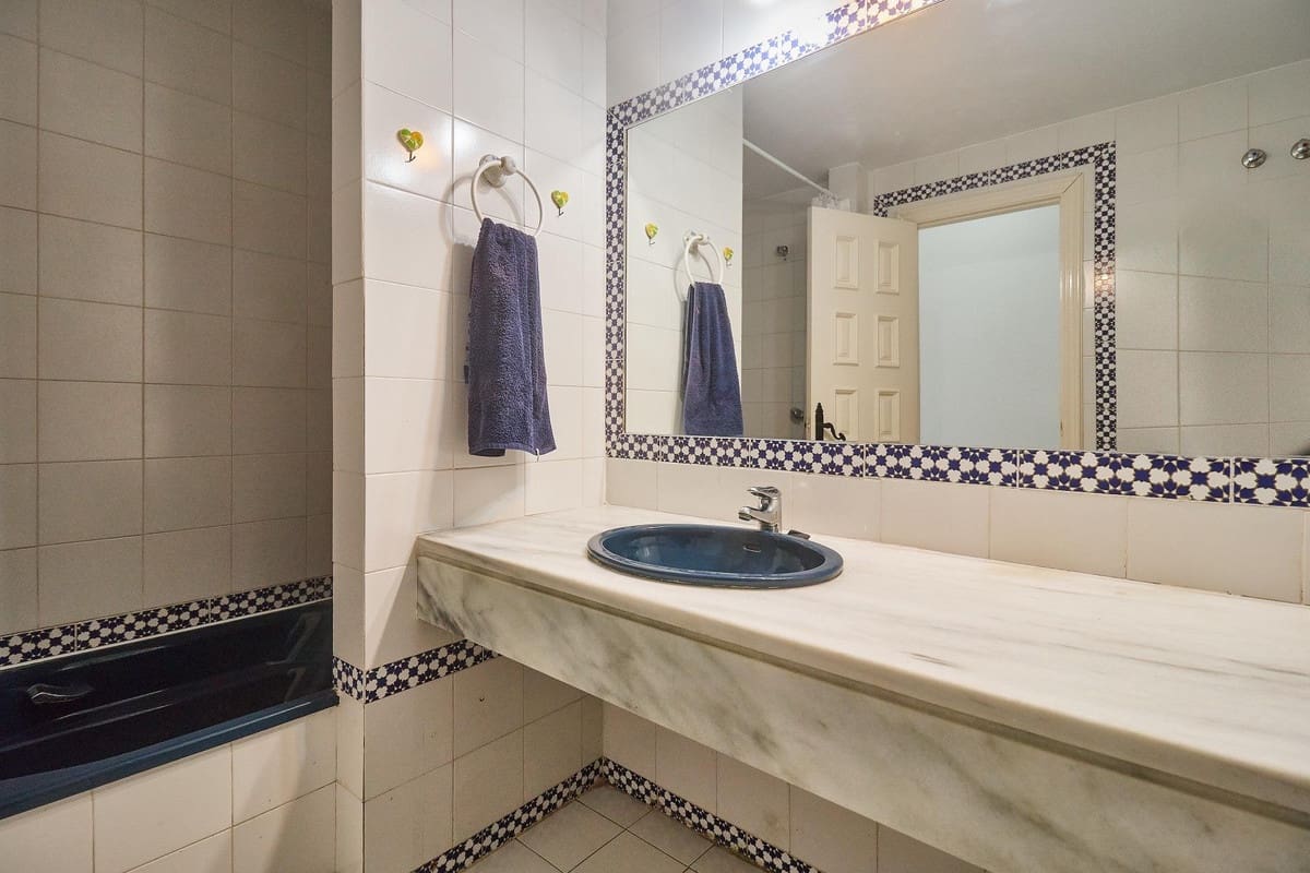 3 soveværelse Lejlighed til salg i Fuengirola med swimmingpool - € 625.000 (Ref: 9480035)