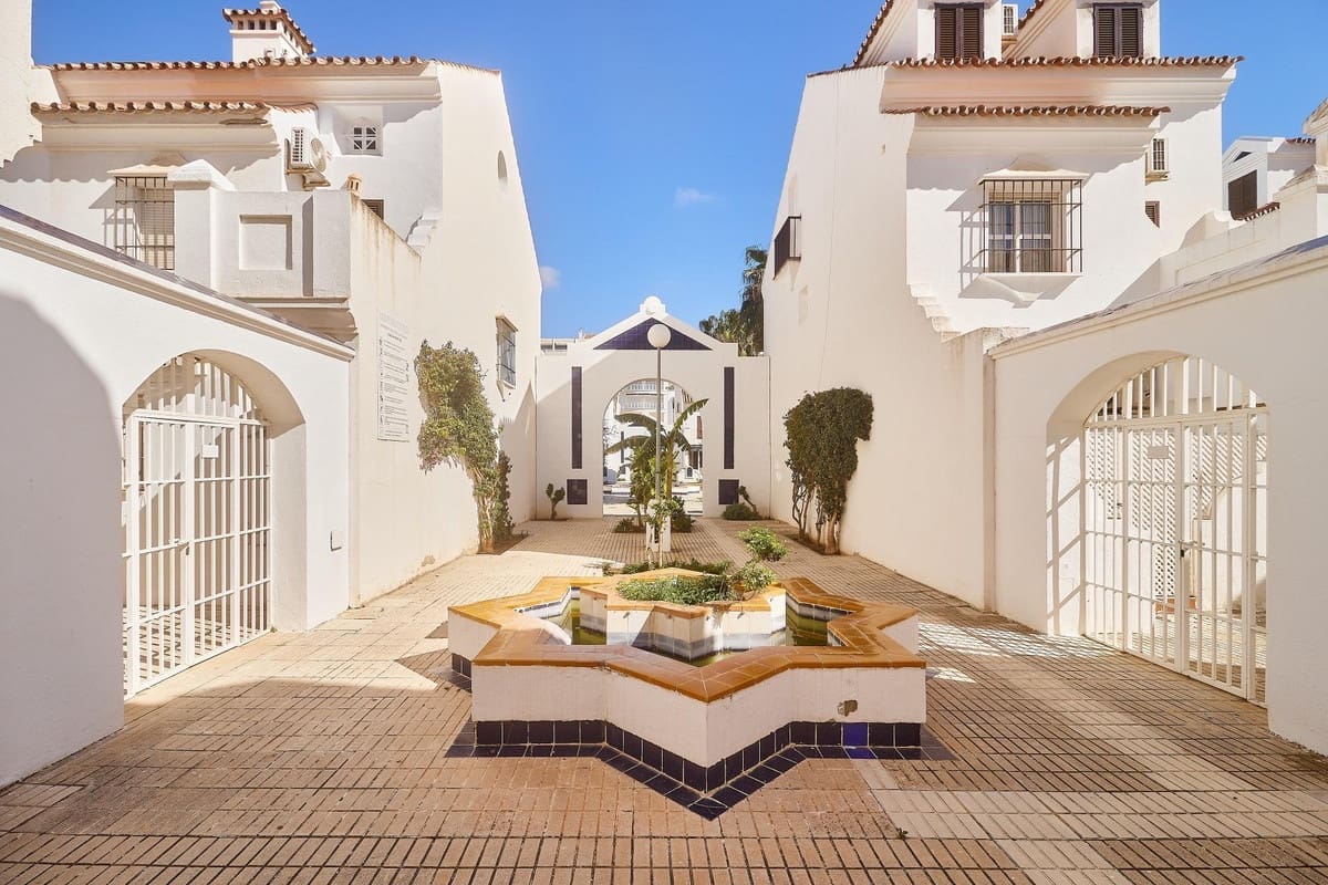 3 soveværelse Lejlighed til salg i Fuengirola med swimmingpool - € 625.000 (Ref: 9480035)