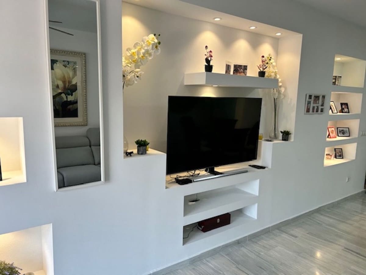 3 bedroom Penthouse for sale in Benahavis with pool - € 625,000 (Ref: 9480036)