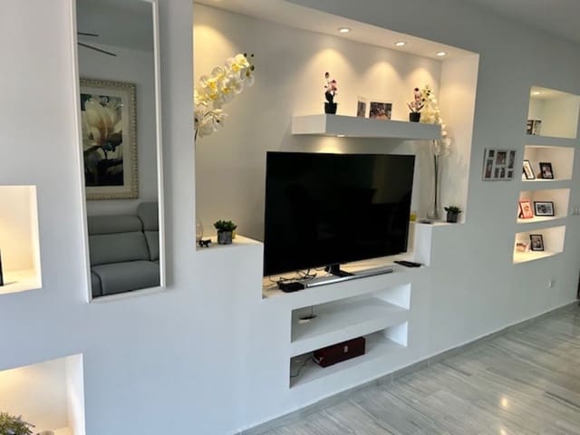 3 bedroom Penthouse for sale in Benahavís pueblo, Benahavís with pool - € 625,000 (Ref: 9480036)