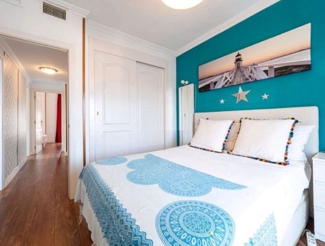 5 soveværelse Semi-Rækkehus til salg i Churriana, Málaga by med swimmingpool - € 625.000 (Ref: 9480037)