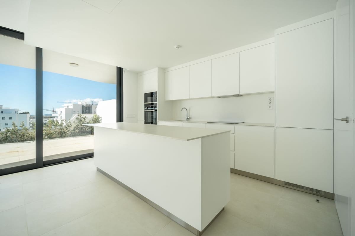 Apartamento de 2 habitaciones en Benalmádena en venta con piscina - 630.000 € (Ref: 9480040)