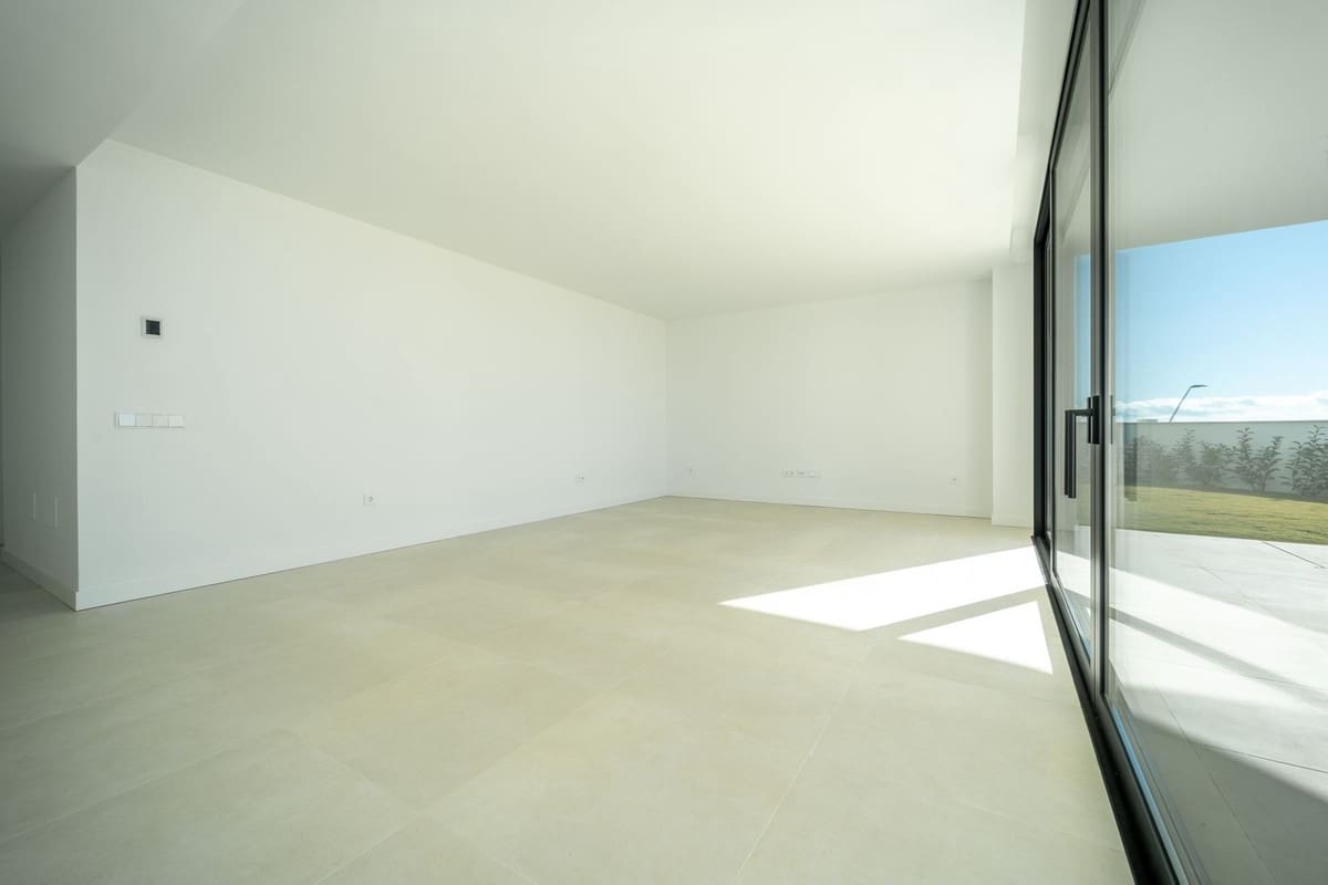 Apartamento de 2 habitaciones en Benalmádena en venta con piscina - 630.000 € (Ref: 9480040)