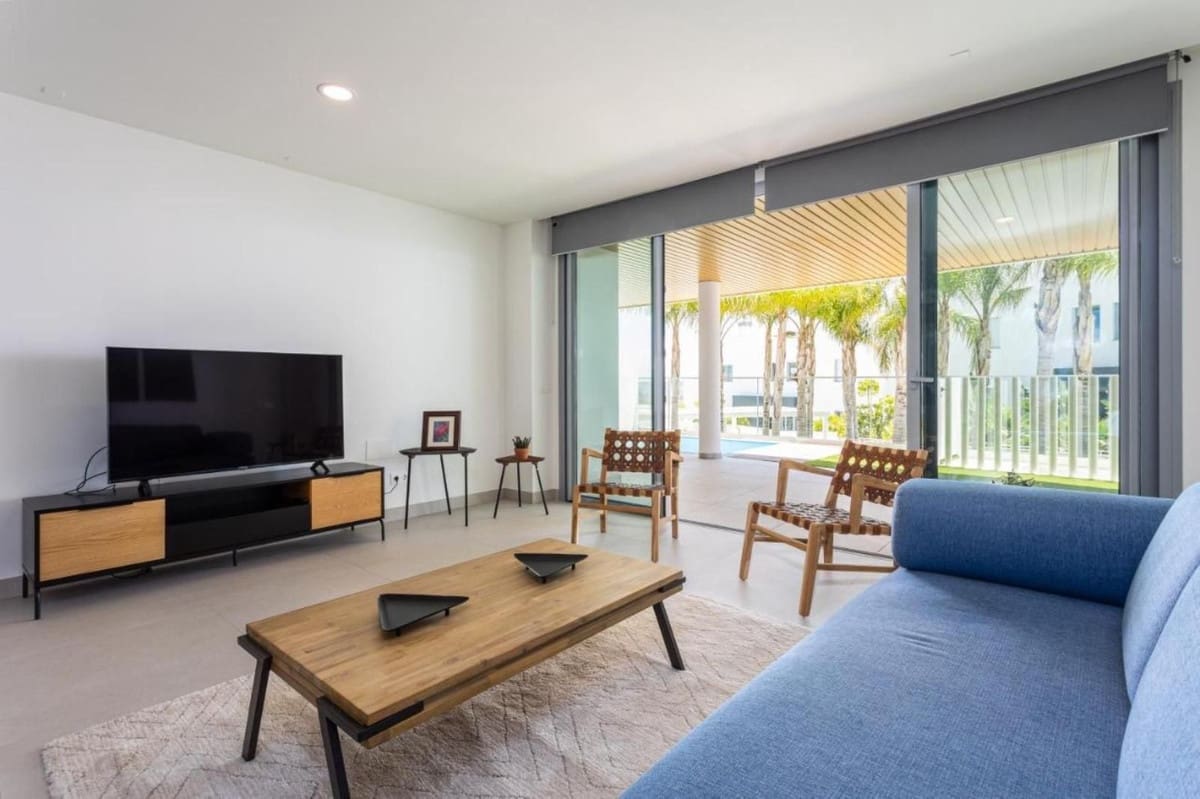 2 bedroom Apartment for sale in La Cala de Mijas with pool - € 630,000 (Ref: 9480041)