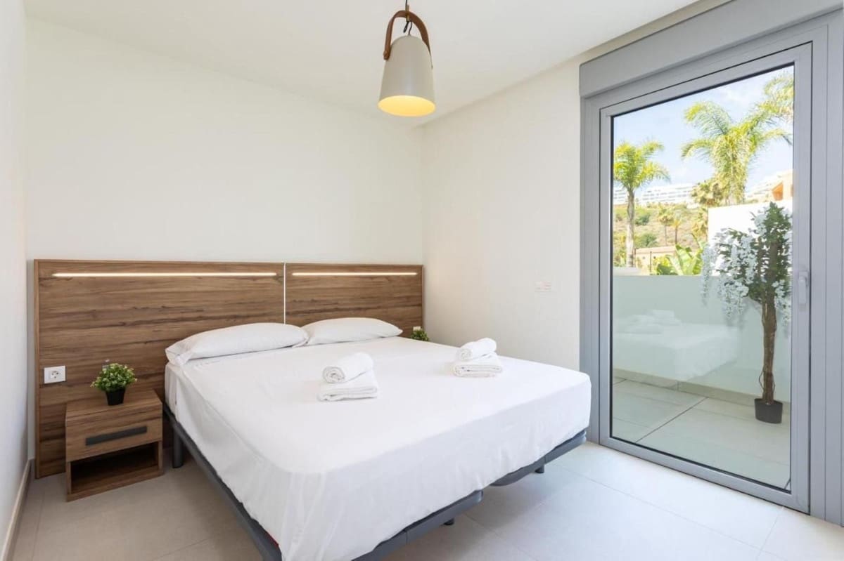 2 bedroom Apartment for sale in La Cala de Mijas with pool - € 630,000 (Ref: 9480041)