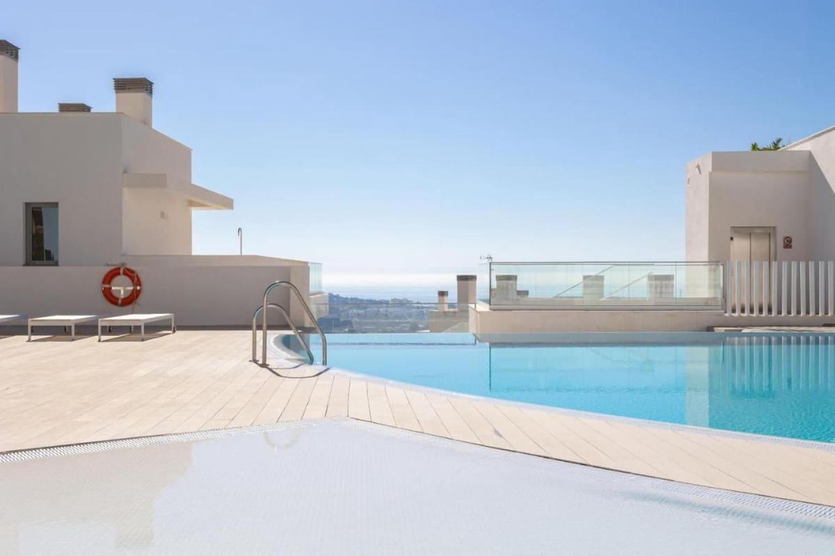 2 bedroom Apartment for sale in La Cala de Mijas with pool - € 630,000 (Ref: 9480041)