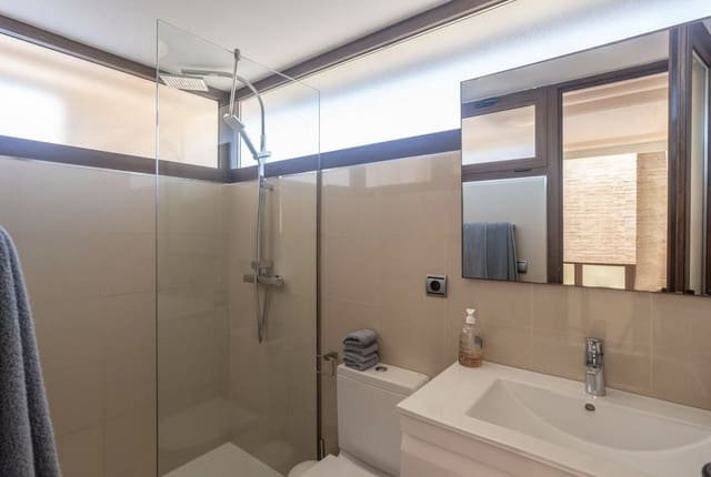 2 bedroom Penthouse for sale in Cancelada, Estepona with pool - € 630,000 (Ref: 9480044)