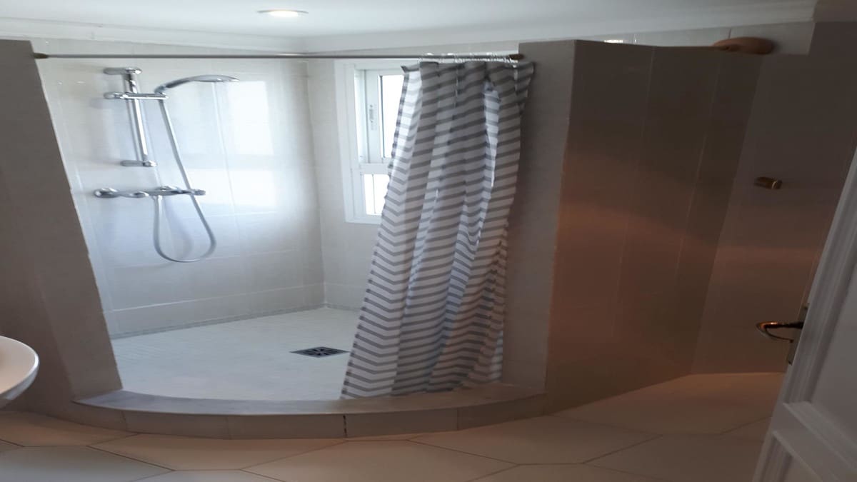 3 bedroom Semi-detached Villa for sale in Sitio de Calahonda with pool - € 630,000 (Ref: 9480045)