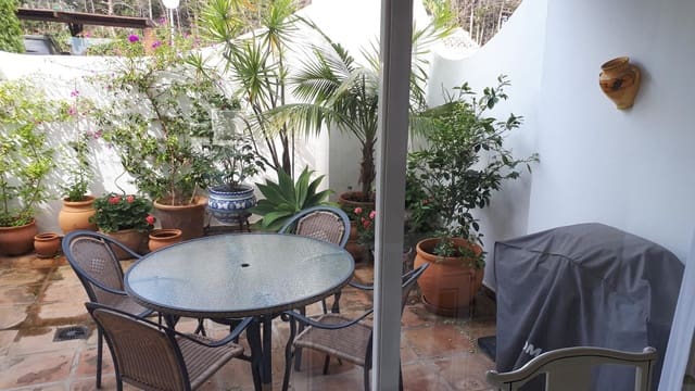 3 bedroom Semi-detached Villa for sale in Sitio de Calahonda, Mijas with pool - € 630,000 (Ref: 9480045)