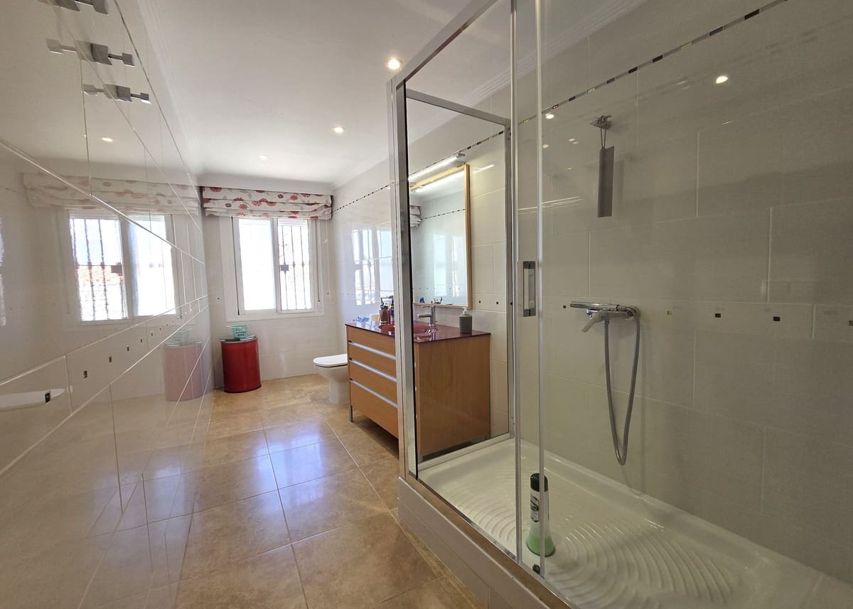 Casa de 3 habitaciones en La Cala de Mijas en venta - 630.000 € (Ref: 9480046)