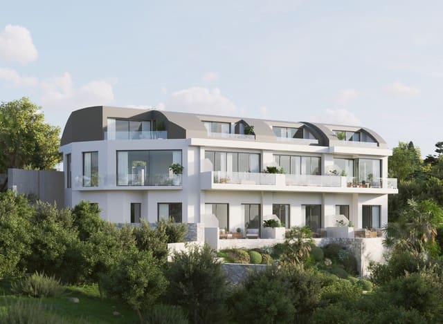 3 soveværelse Semi-Rækkehus til salg i Centro ciudad, Fuengirola med swimmingpool - € 634.900 (Ref: 9480049)