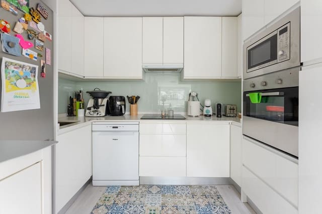 3 makuuhuone Kattohuoneisto myytävänä paikassa Centro ciudad, Fuengirola mukana uima-altaan - 635 000 € (Ref: 9480050)