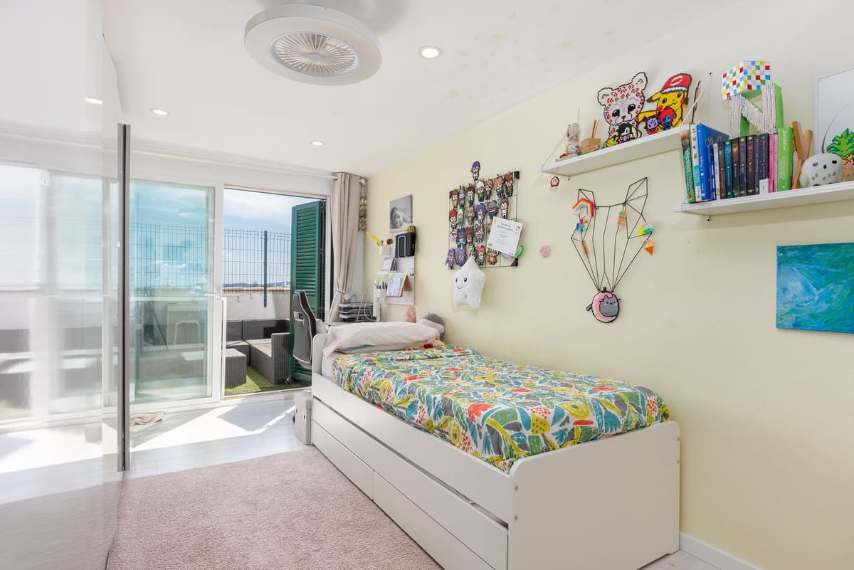 3 makuuhuone Kattohuoneisto myytävänä paikassa Fuengirola mukana uima-altaan - 635 000 € (Ref: 9480050)