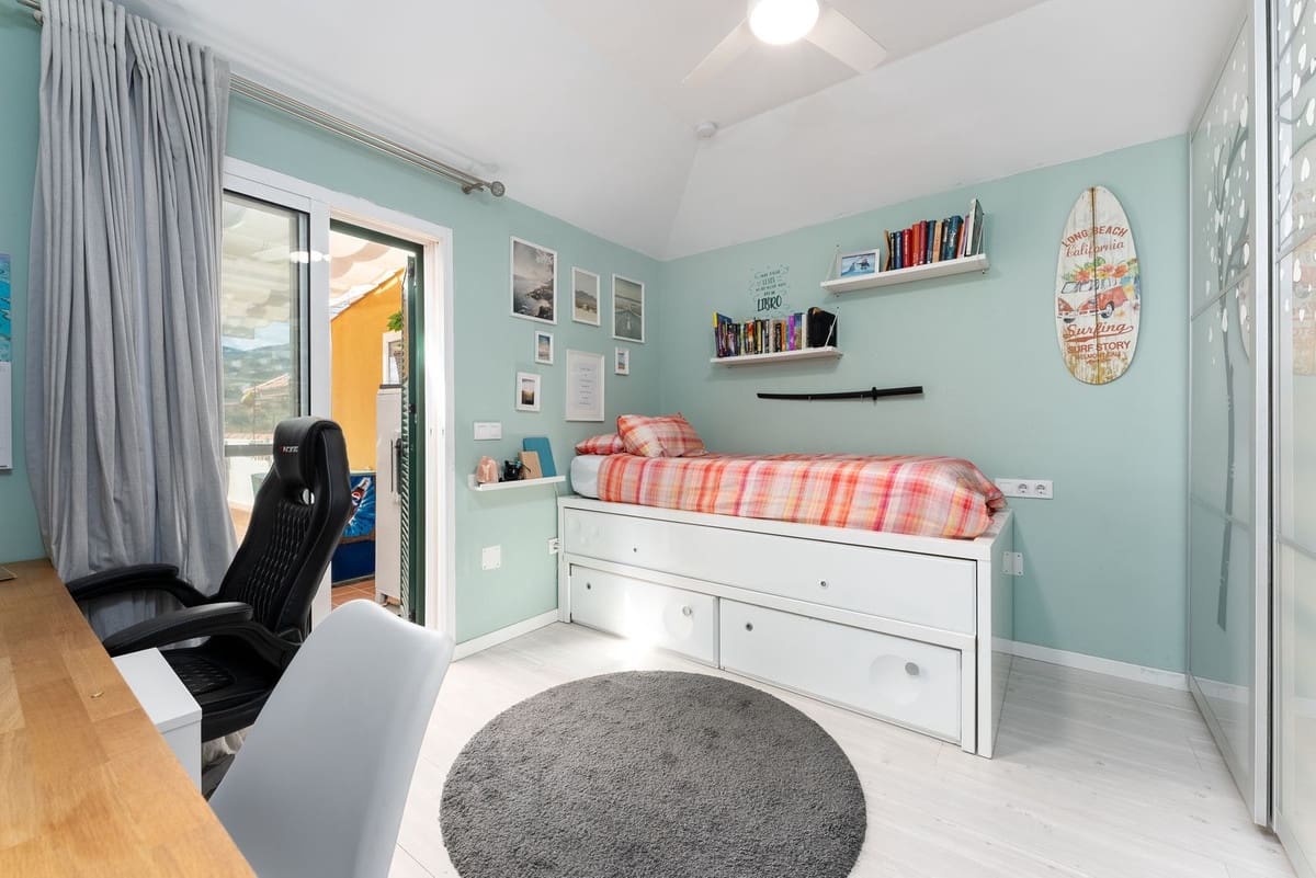 3 makuuhuone Kattohuoneisto myytävänä paikassa Fuengirola mukana uima-altaan - 635 000 € (Ref: 9480050)