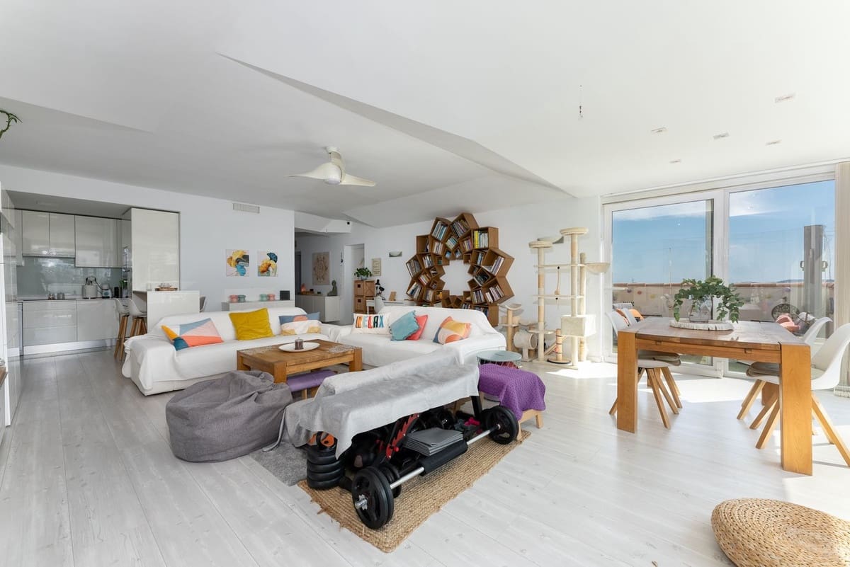 3 makuuhuone Kattohuoneisto myytävänä paikassa Fuengirola mukana uima-altaan - 635 000 € (Ref: 9480050)