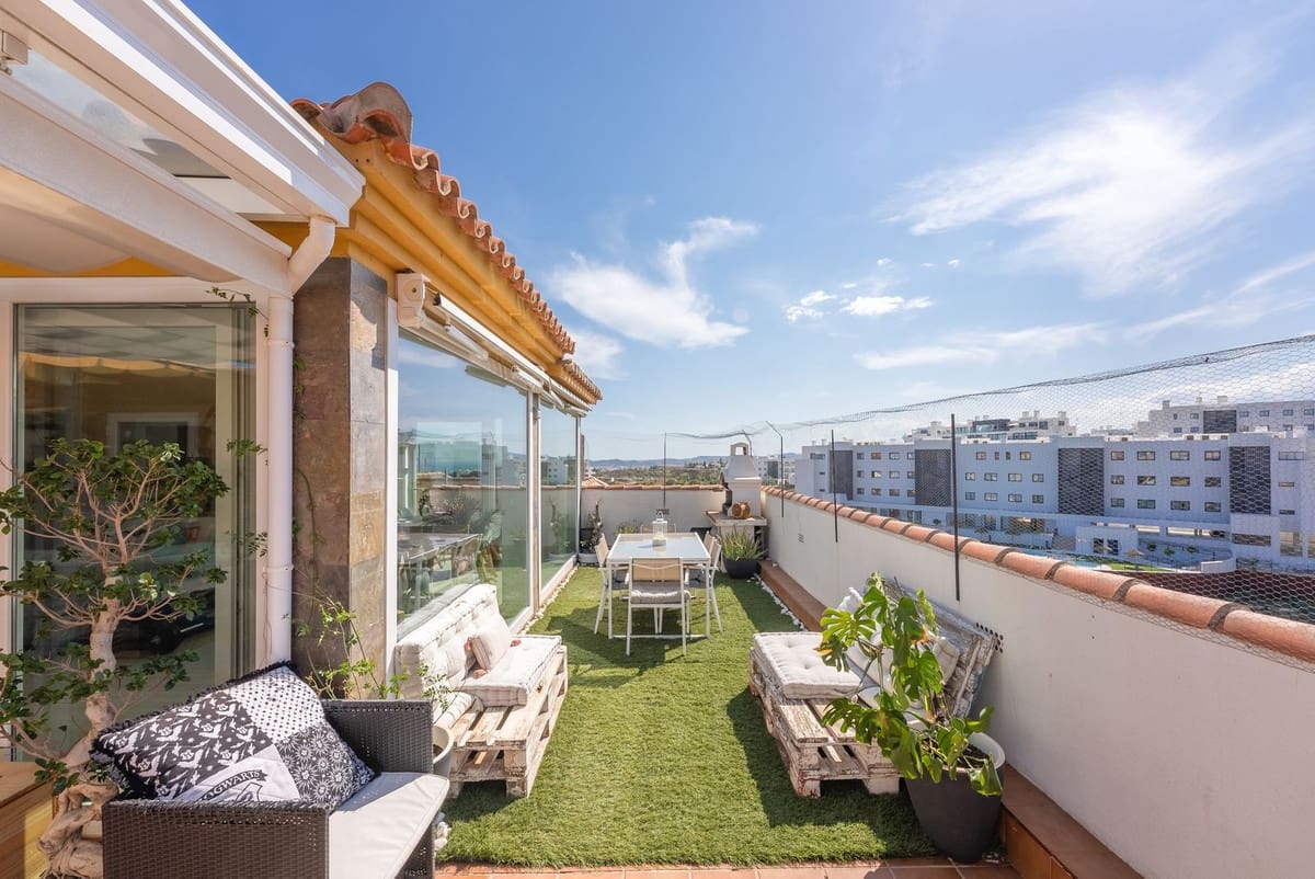 3 makuuhuone Kattohuoneisto myytävänä paikassa Fuengirola mukana uima-altaan - 635 000 € (Ref: 9480050)