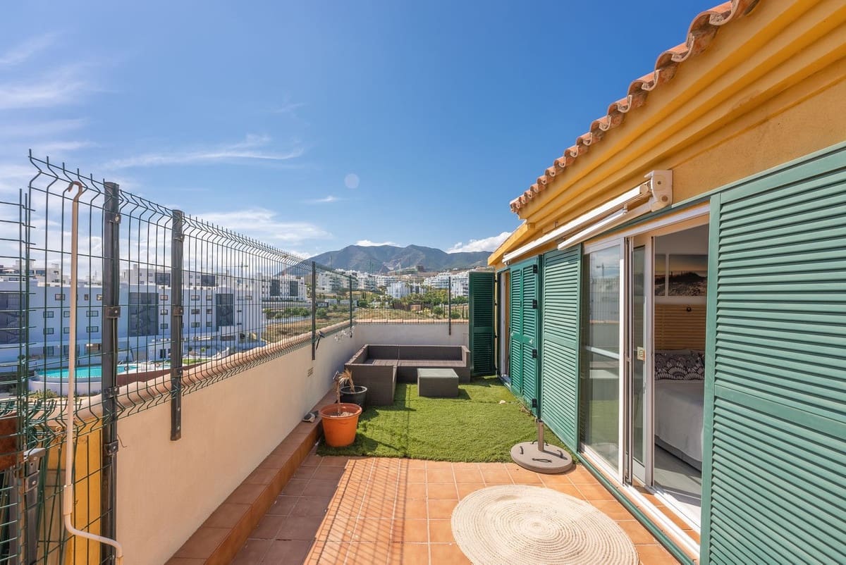 3 makuuhuone Kattohuoneisto myytävänä paikassa Fuengirola mukana uima-altaan - 635 000 € (Ref: 9480050)