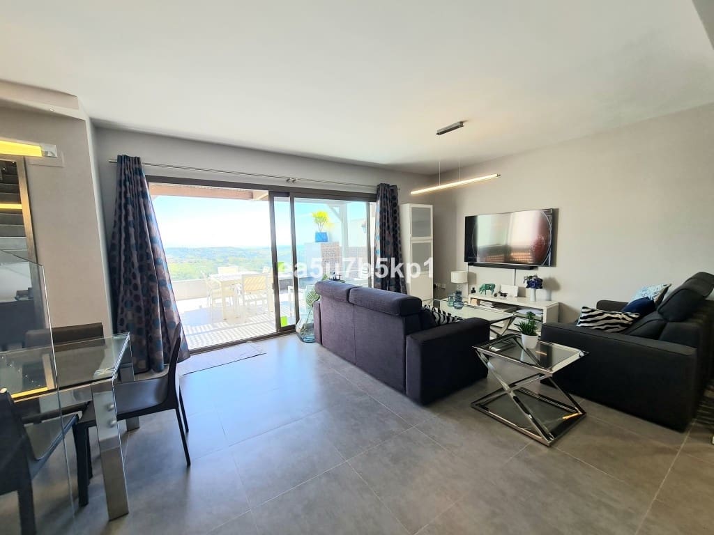 2 bedroom Penthouse for sale in Mijas Costa with pool - € 636,500 (Ref: 9480052)