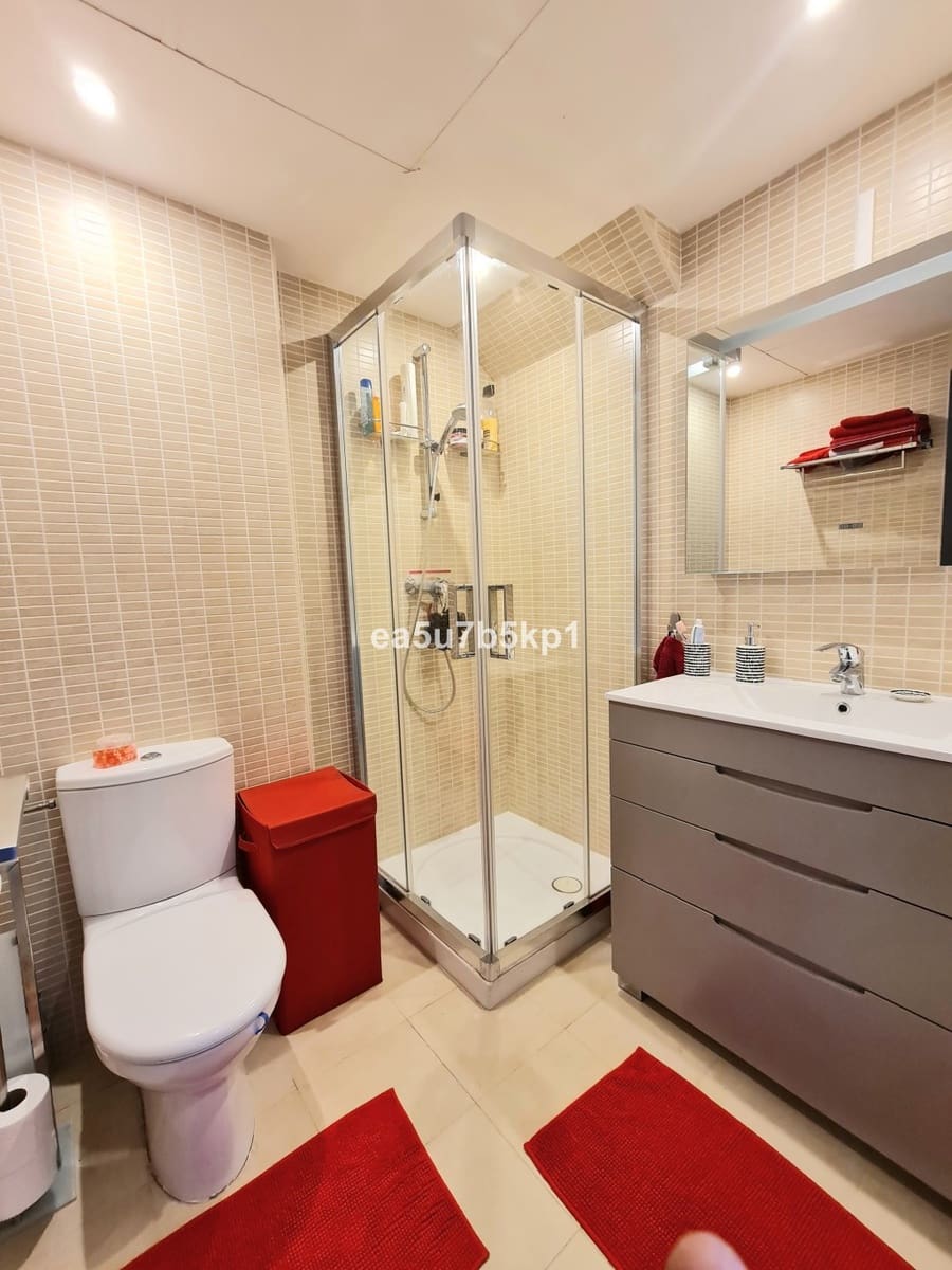 2 bedroom Penthouse for sale in Mijas Costa with pool - € 636,500 (Ref: 9480052)