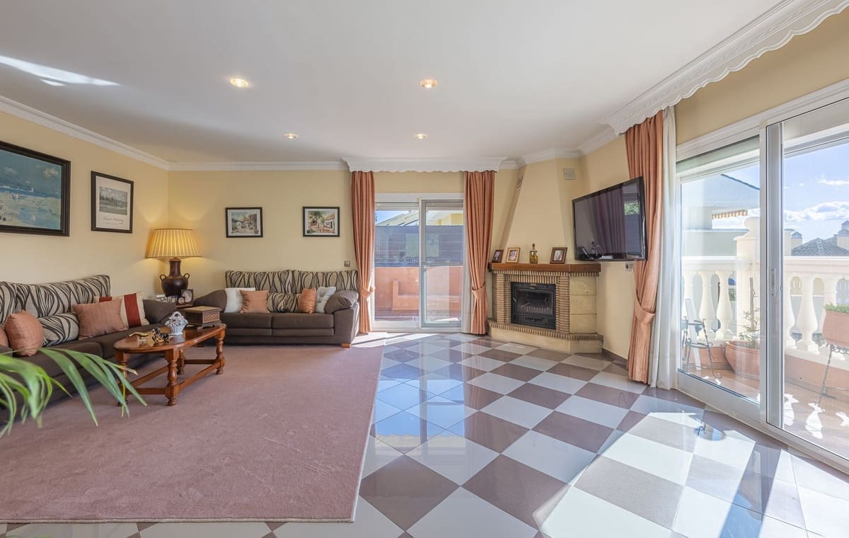 4 sypialnia Willa na sprzedaż w La Quinta - 620 000 € (Ref: 9480053)