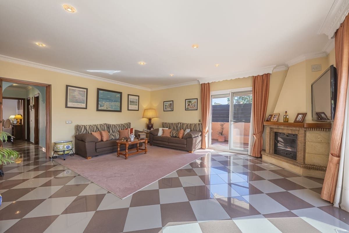 4 sypialnia Willa na sprzedaż w La Quinta - 620 000 € (Ref: 9480053)