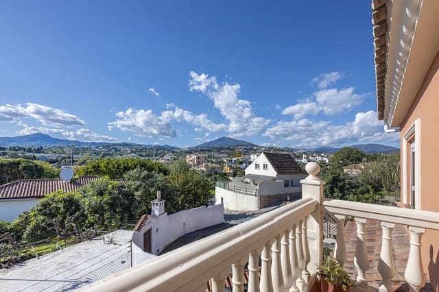 4 sypialnia Willa na sprzedaż w La Quinta, Benahavís - 620 000 € (Ref: 9480053)