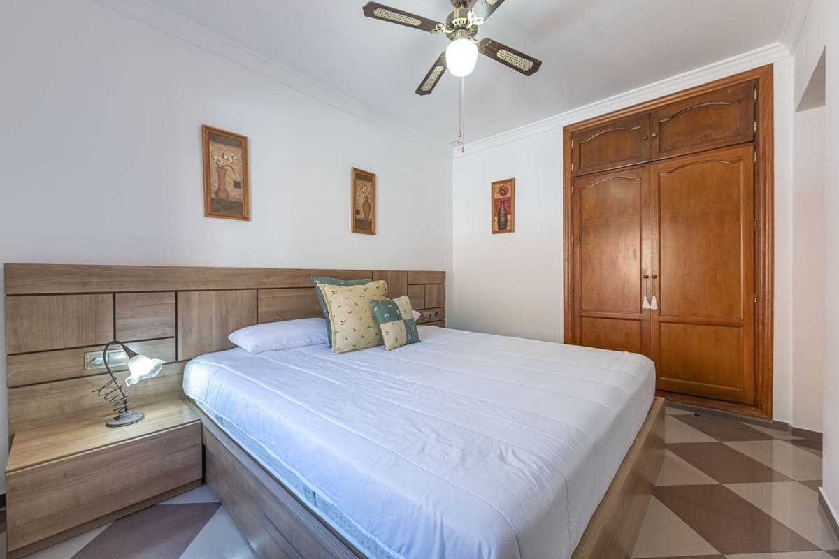 4 sypialnia Willa na sprzedaż w La Quinta - 620 000 € (Ref: 9480053)