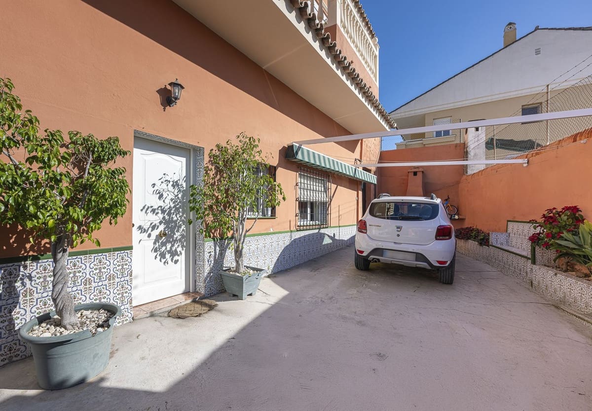4 sypialnia Willa na sprzedaż w La Quinta - 620 000 € (Ref: 9480053)
