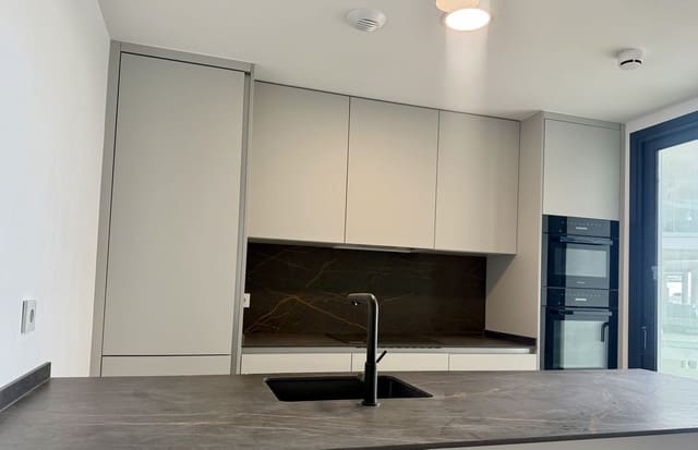 3 slaapkamer Appartement te koop in Centro ciudad, Fuengirola met zwembad - € 640.000 (Ref: 9480057)