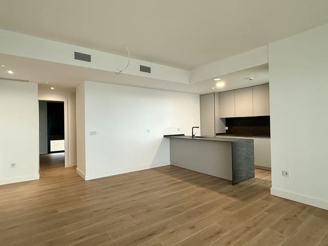 3 slaapkamer Appartement te koop in Centro ciudad, Fuengirola met zwembad - € 640.000 (Ref: 9480057)