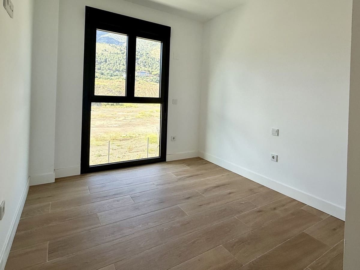 3 slaapkamer Appartement te koop in Fuengirola met zwembad - € 640.000 (Ref: 9480057)