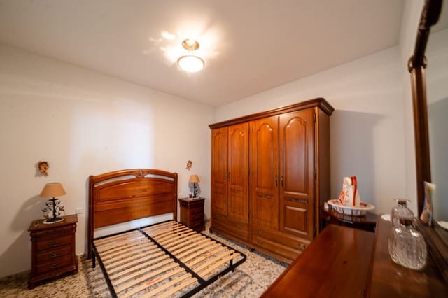 6 bedroom Apartment for sale in Los Boliches , Fuengirola - € 640,000 (Ref: 9480058)