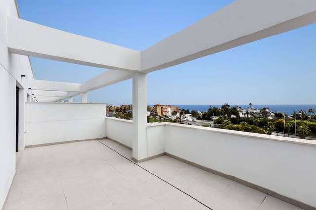 2 quarto Penthouse para venda em Centro, Estepona com piscina garagem - 640 000 € (Ref: 9480059)