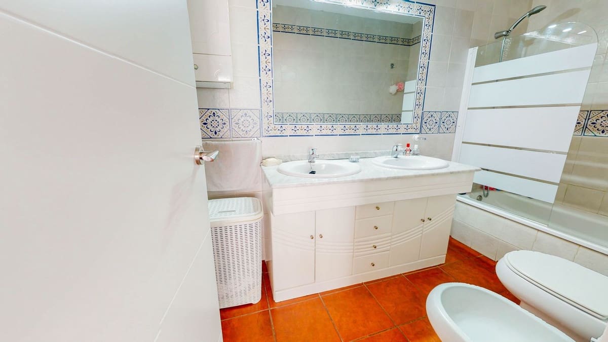 Pareado de 4 habitaciones en Benahavís en venta con garaje - 640.000 € (Ref: 9480061)