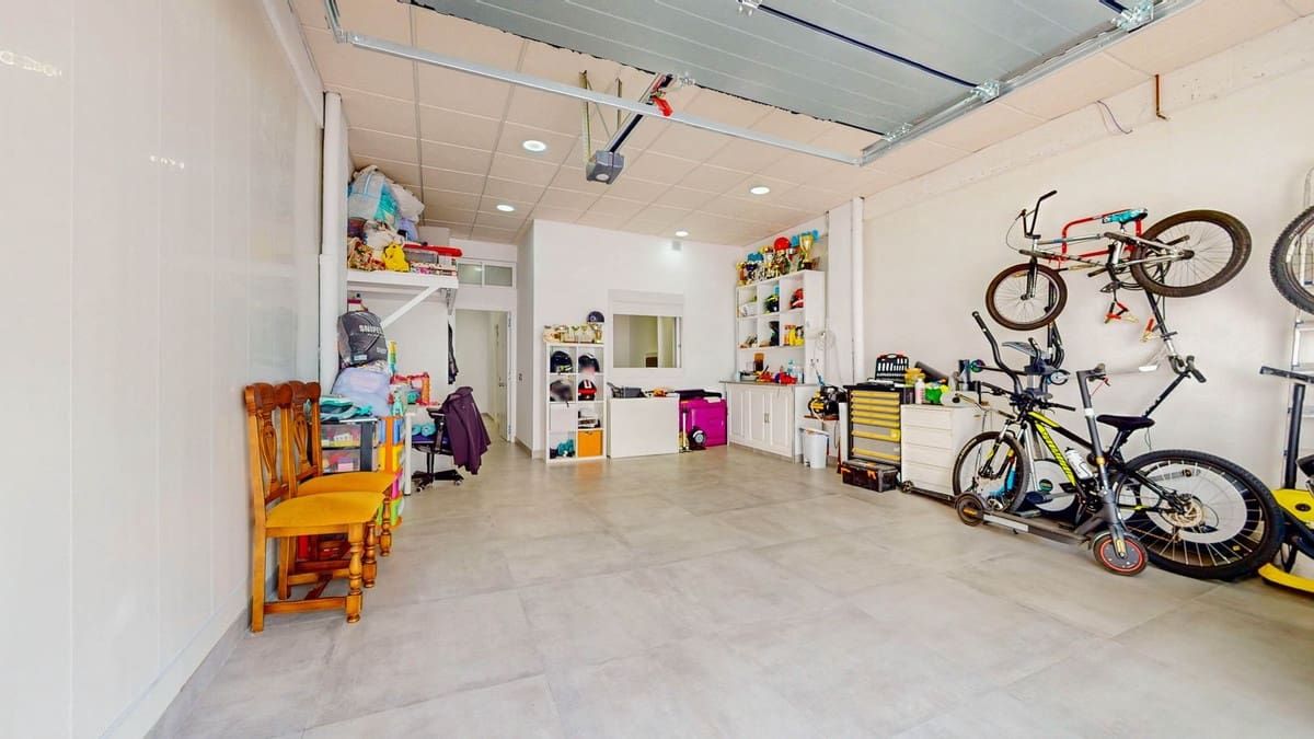 Pareado de 4 habitaciones en Benahavís en venta con garaje - 640.000 € (Ref: 9480061)