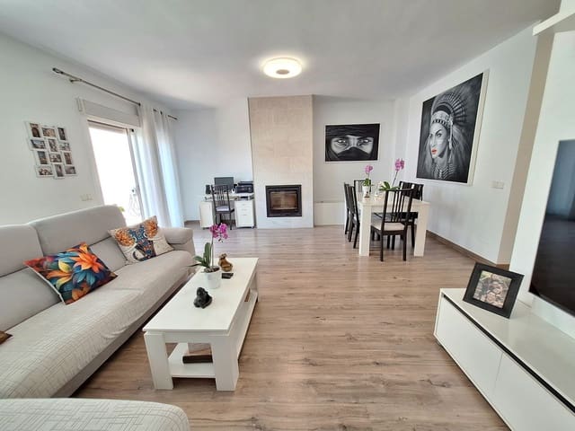 Casa de 3 habitaciones en Selwo, Estepona en venta con piscina garaje - 640.000 € (Ref: 9480062)