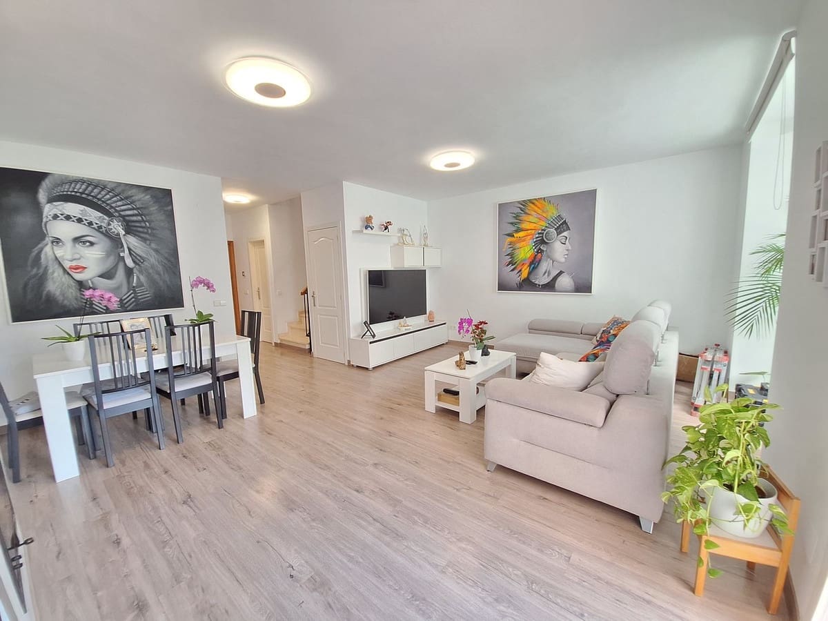 Casa de 3 habitaciones en New Golden Mile en venta con piscina garaje - 640.000 € (Ref: 9480062)